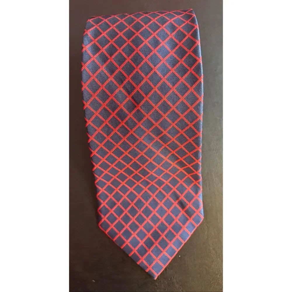 Brooks Brothers tie